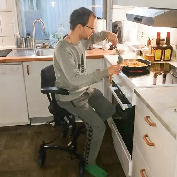 Best multiple sclerosis chair for assisted living. VELA.eu