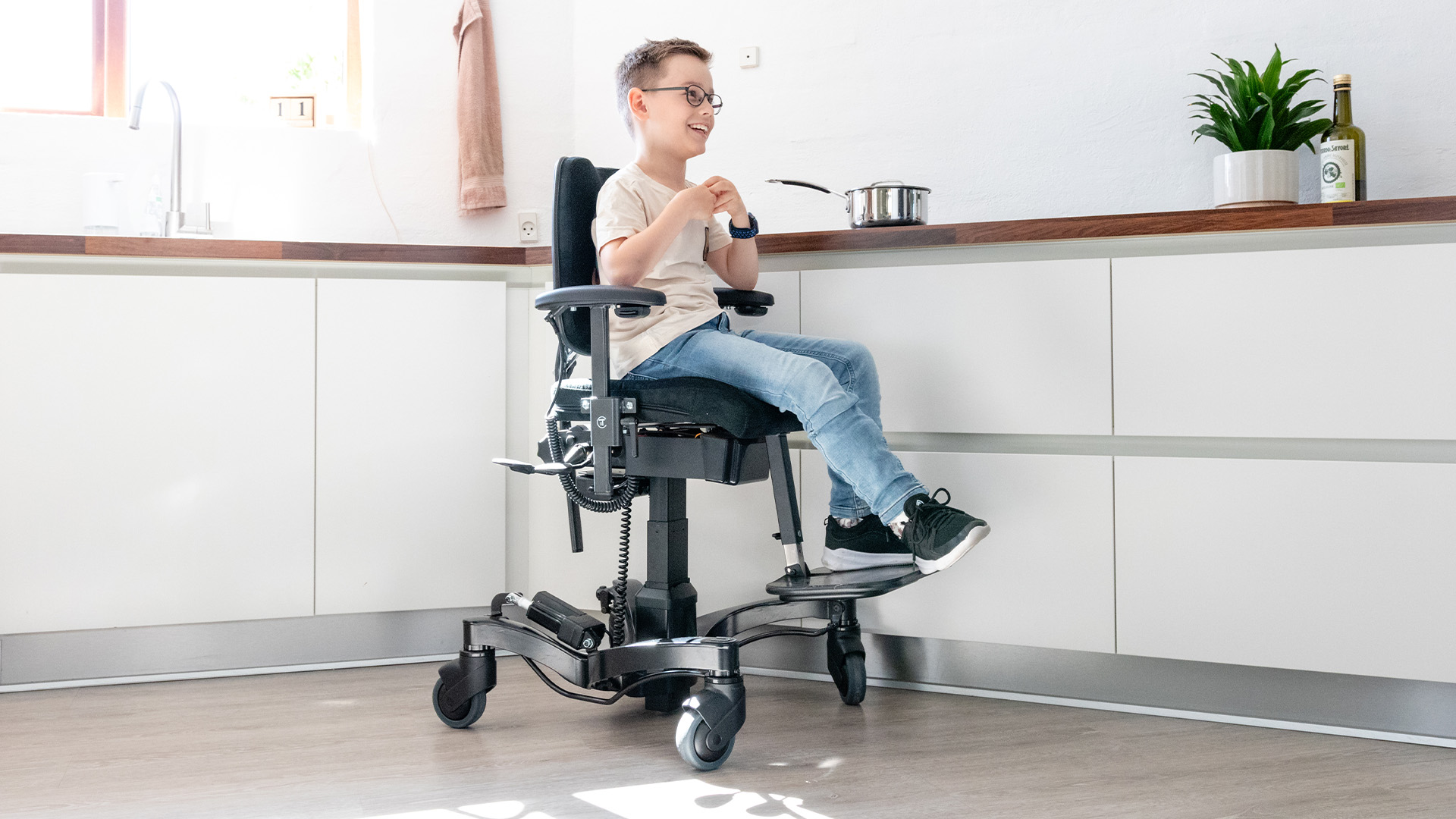 user-conditions-special-chairs-for-children-with-cerebral-palsy-featured